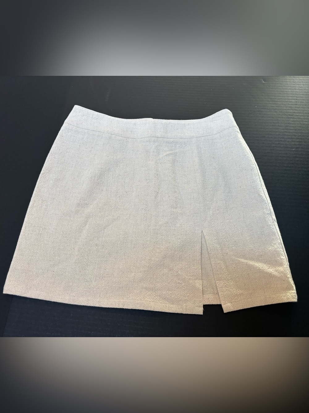Lioness Women’s Size M Oatmeal Linen Blend Mini Skirt Front Slit Textured